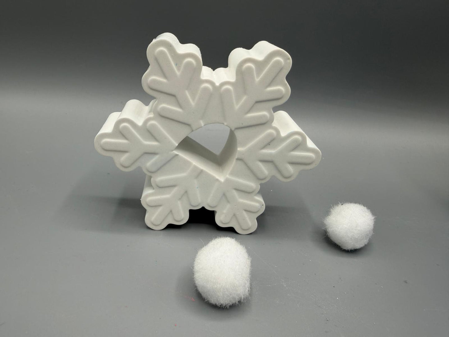 Winter Deko Schneeflocke – Minimalistische weiße Dekofigur, Handmade