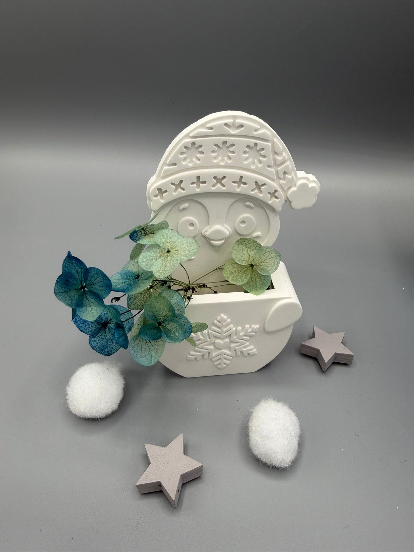 Winter Pinguin-Deko mit Fach – Geschenkidee & Dekofigur für Weihnachten, Handmade